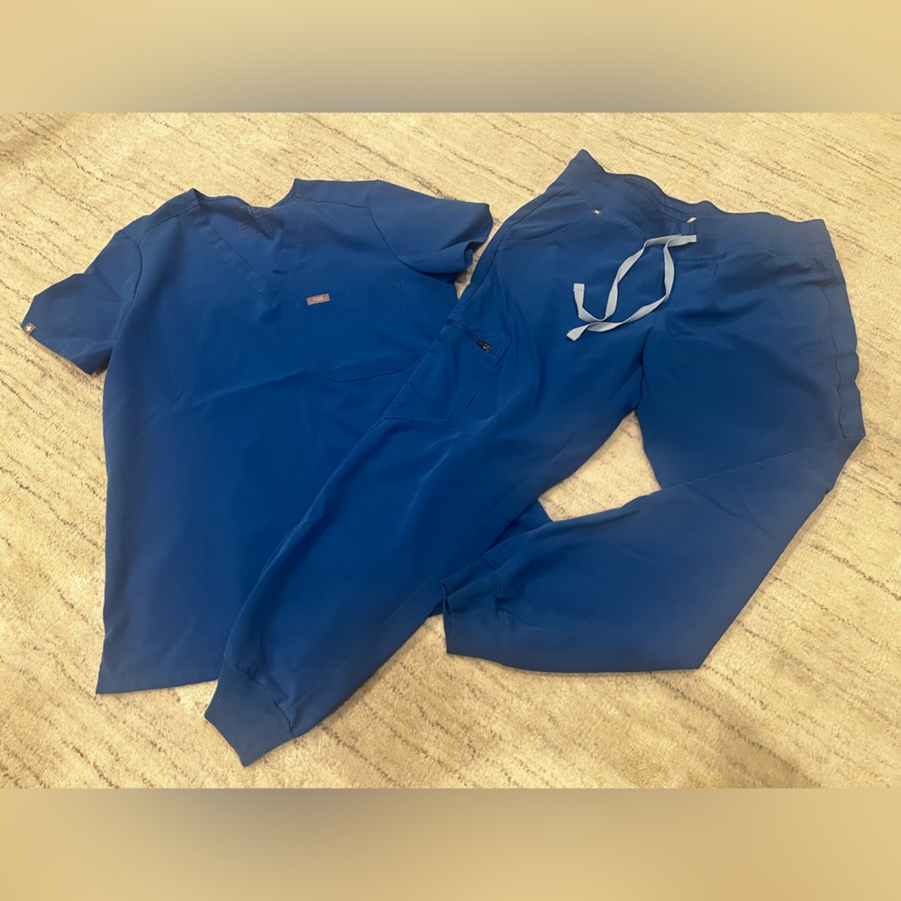 Figs royal blue bundle